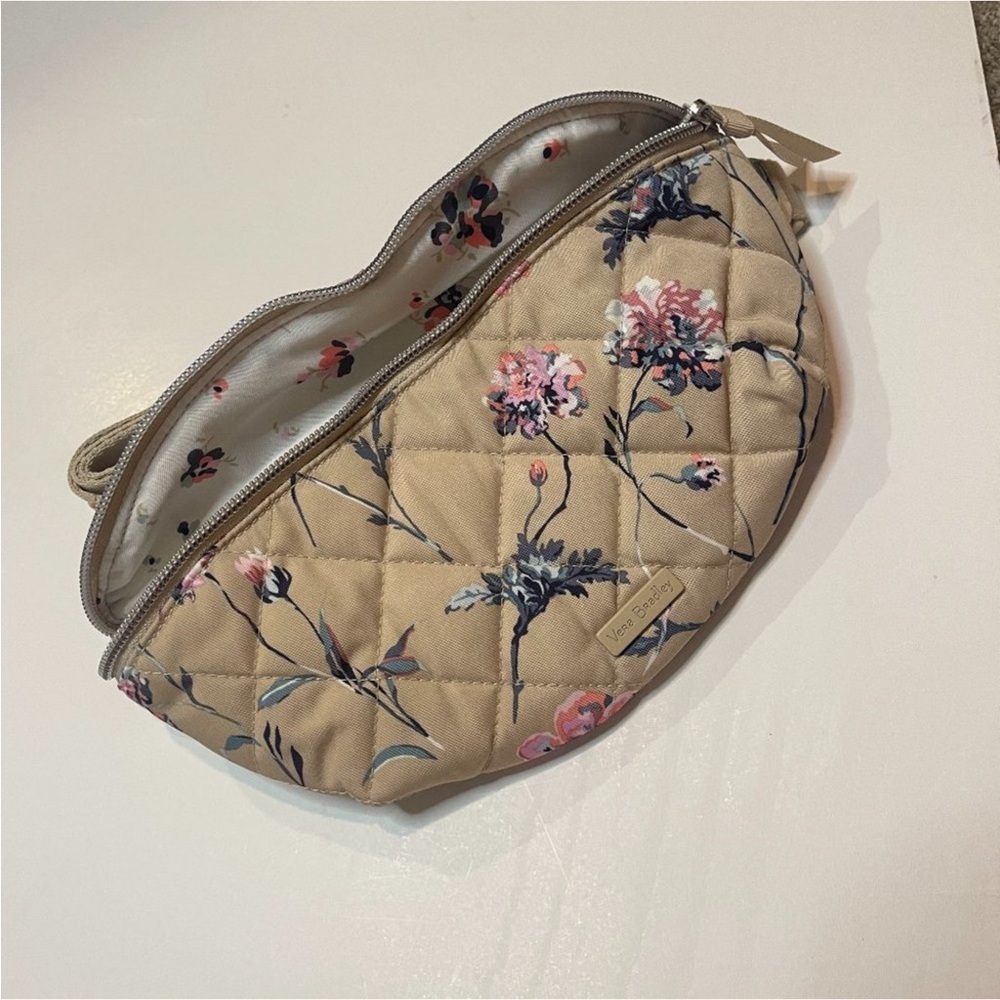 NWT VERA BRADLEY Lighten Up Floral Quilted Belt/Waist Pack Bag